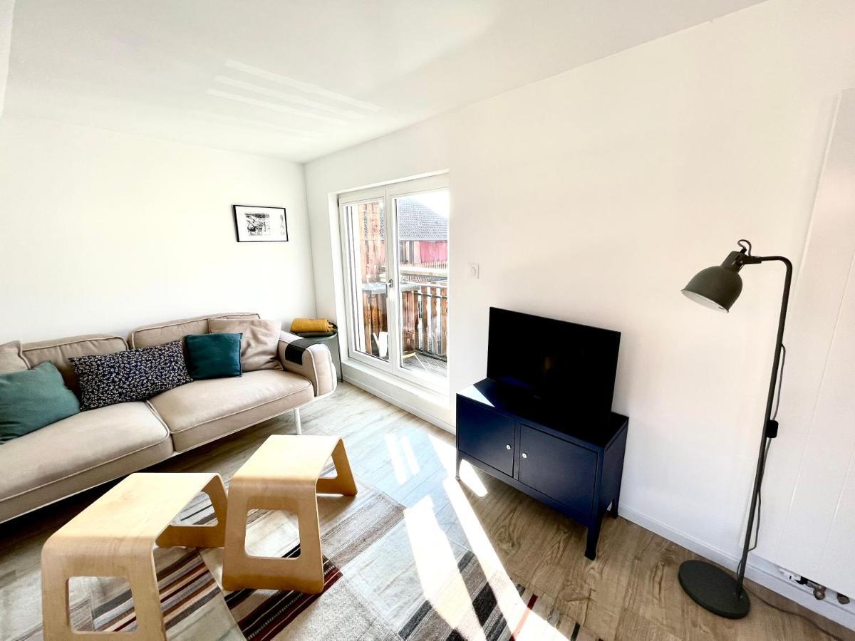 Sous Les Toits Avec Garage Et Terrasse A Ribeauville Kültér fotó