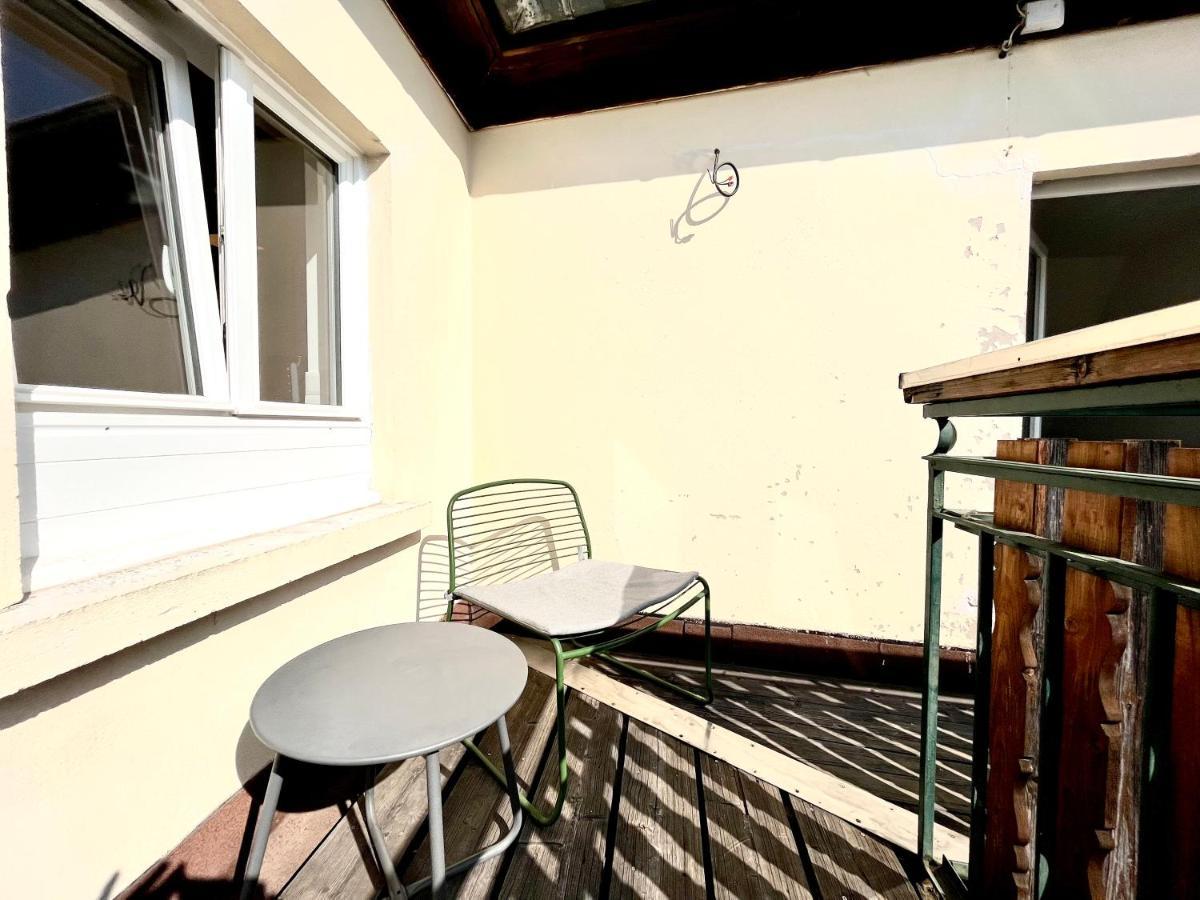 Sous Les Toits Avec Garage Et Terrasse A Ribeauville Kültér fotó