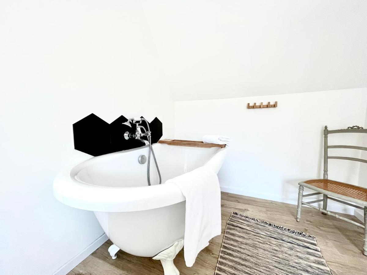 Sous Les Toits Avec Garage Et Terrasse A Ribeauville Kültér fotó